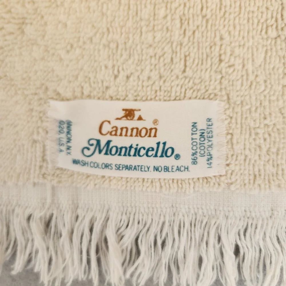 Vintage Cannon Monticello Santa Cruz Bath & Hand Towel Set Cream & Gold